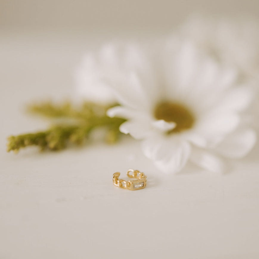 Sophie Baguette Diamond Ear Cuff - WonderingCloth