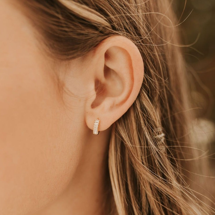 Ivy Diamond Hoops - WonderingCloth