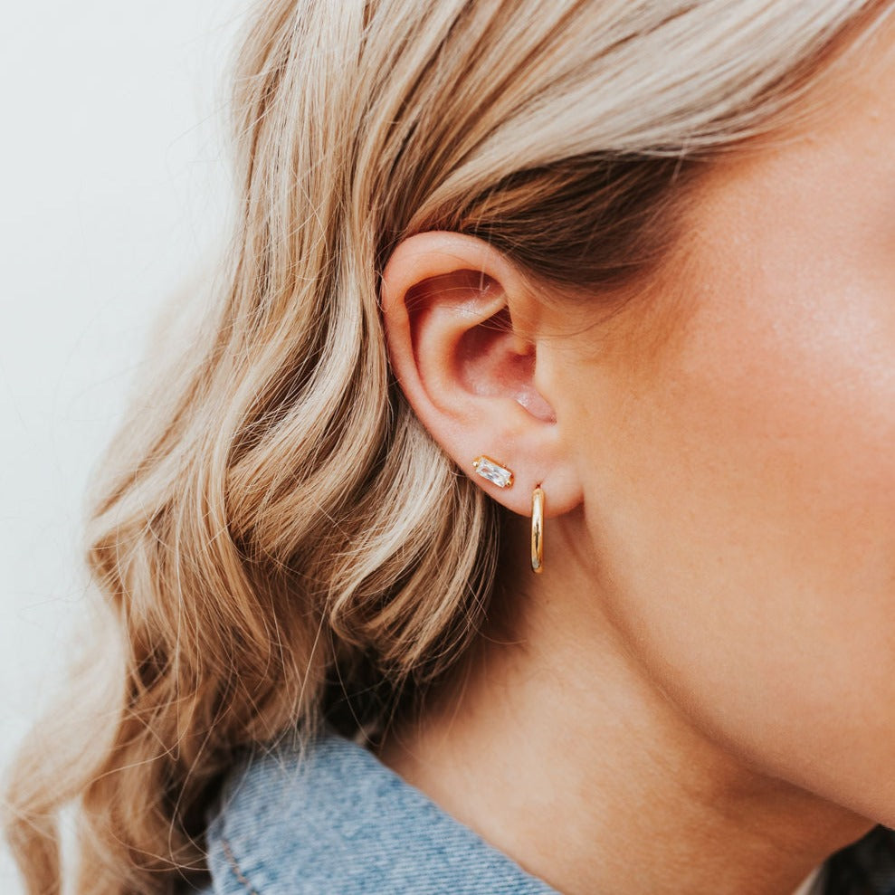 Olivia Essential Hoops - WonderingCloth