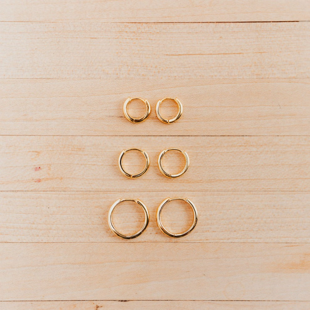 Olivia Essential Hoops - WonderingCloth