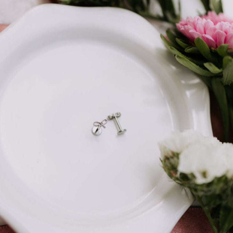 Bow Flat Back Studs - WonderingCloth