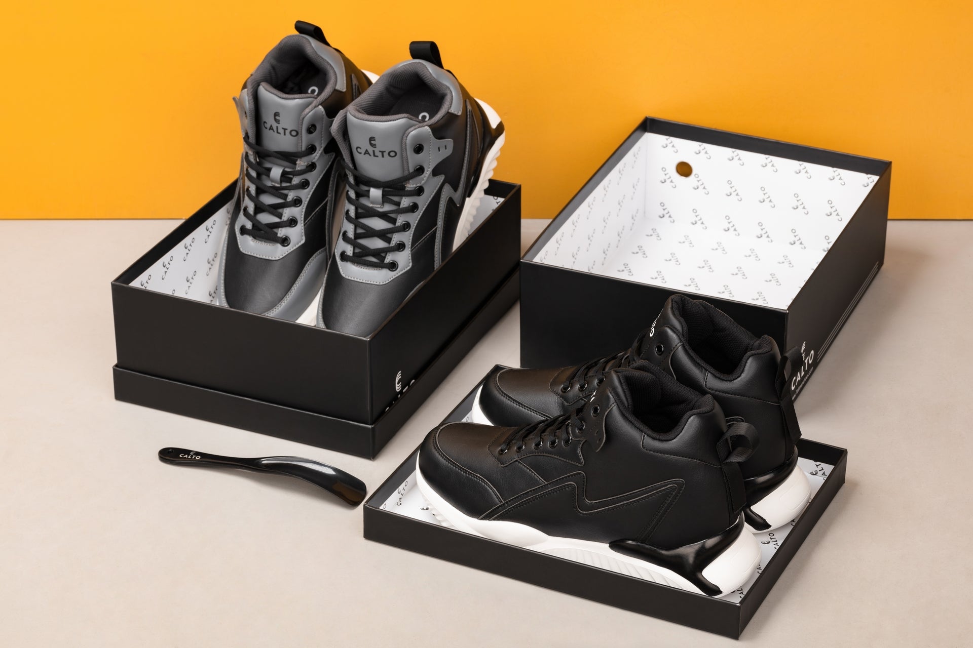 CALTO - S3061 - 4 Inches Taller (Black/Grey) - Lightweight Sneakers - WonderingCloth