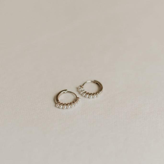 Grace Pearl Hoops - WonderingCloth