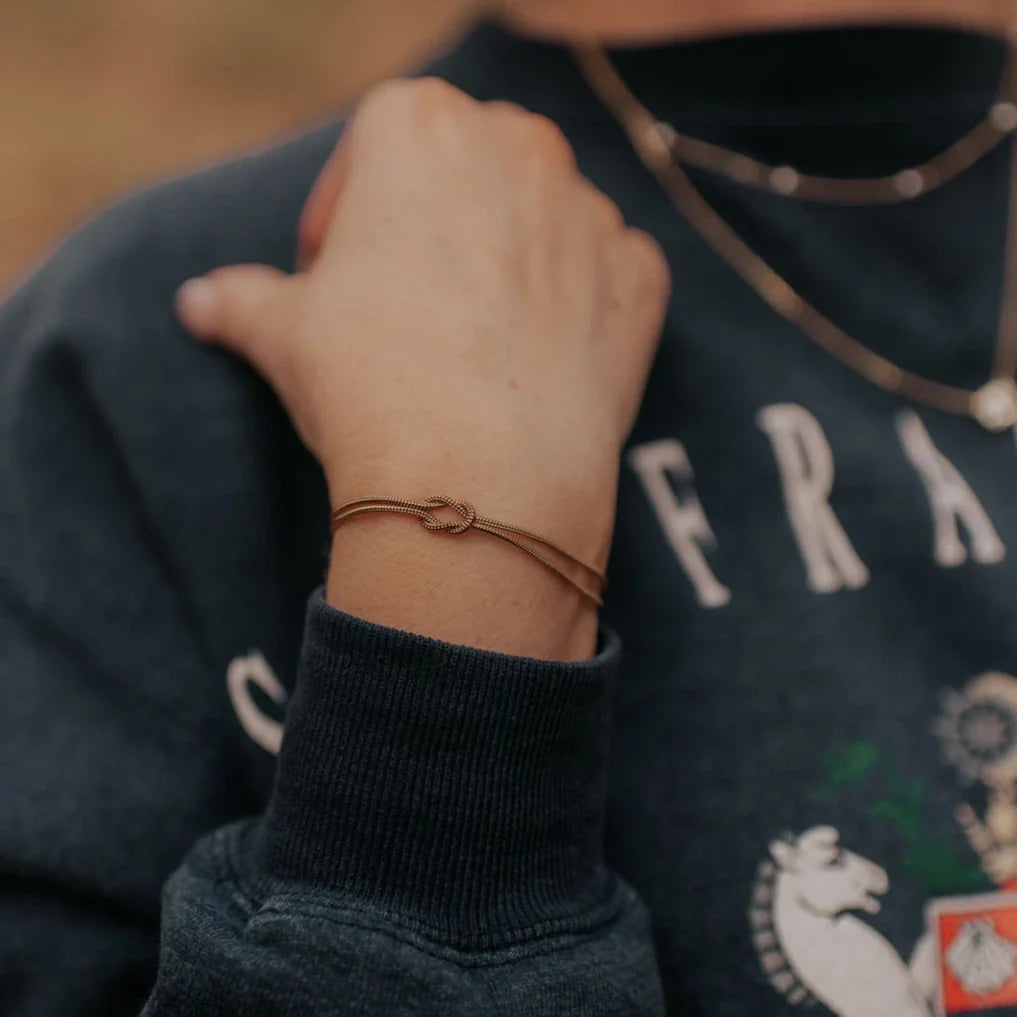 Evelyn Infinity Knot Bracelet - WonderingCloth
