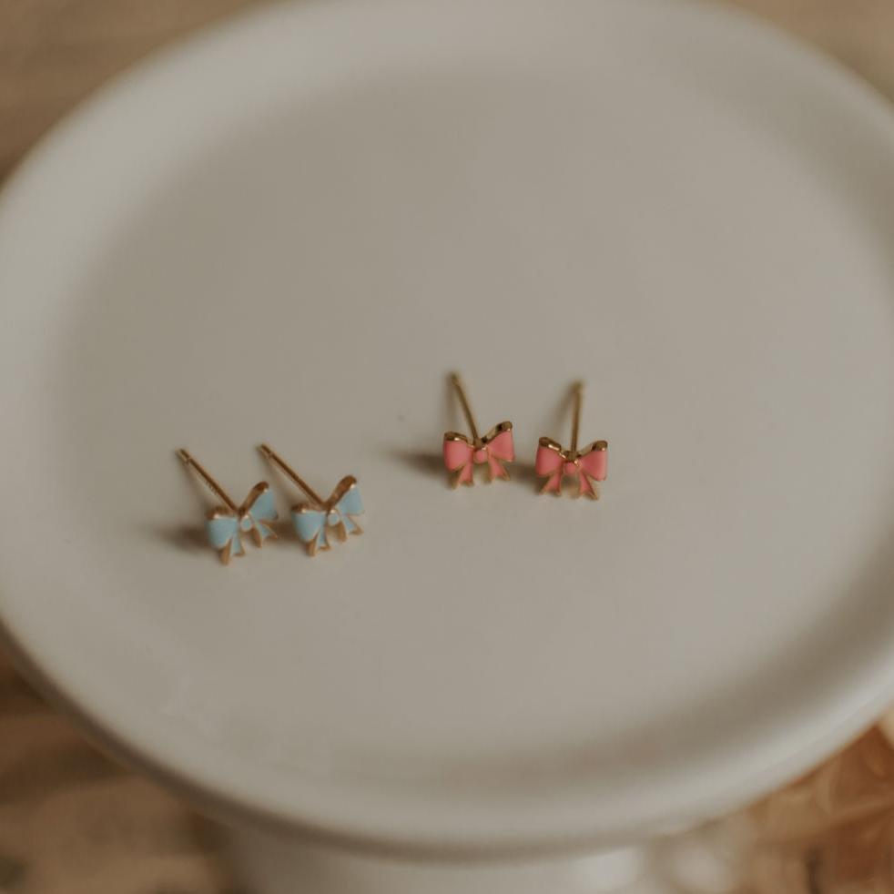 Clara Bow Studs - WonderingCloth