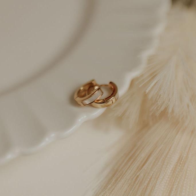Ruth Pearl Hoops - WonderingCloth