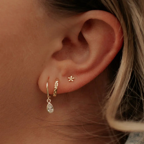Blossom Mini Studs - WonderingCloth