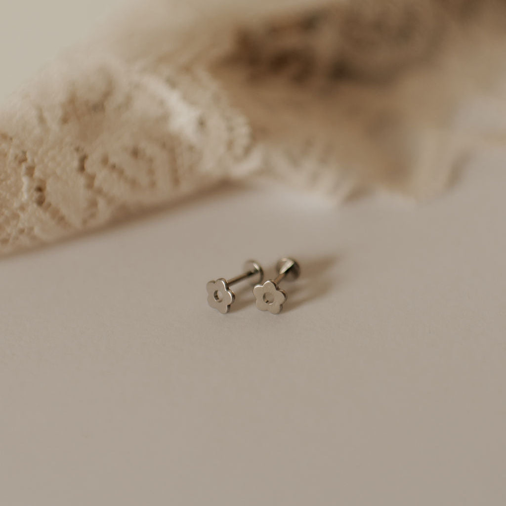 Flower Flat Back Studs - WonderingCloth