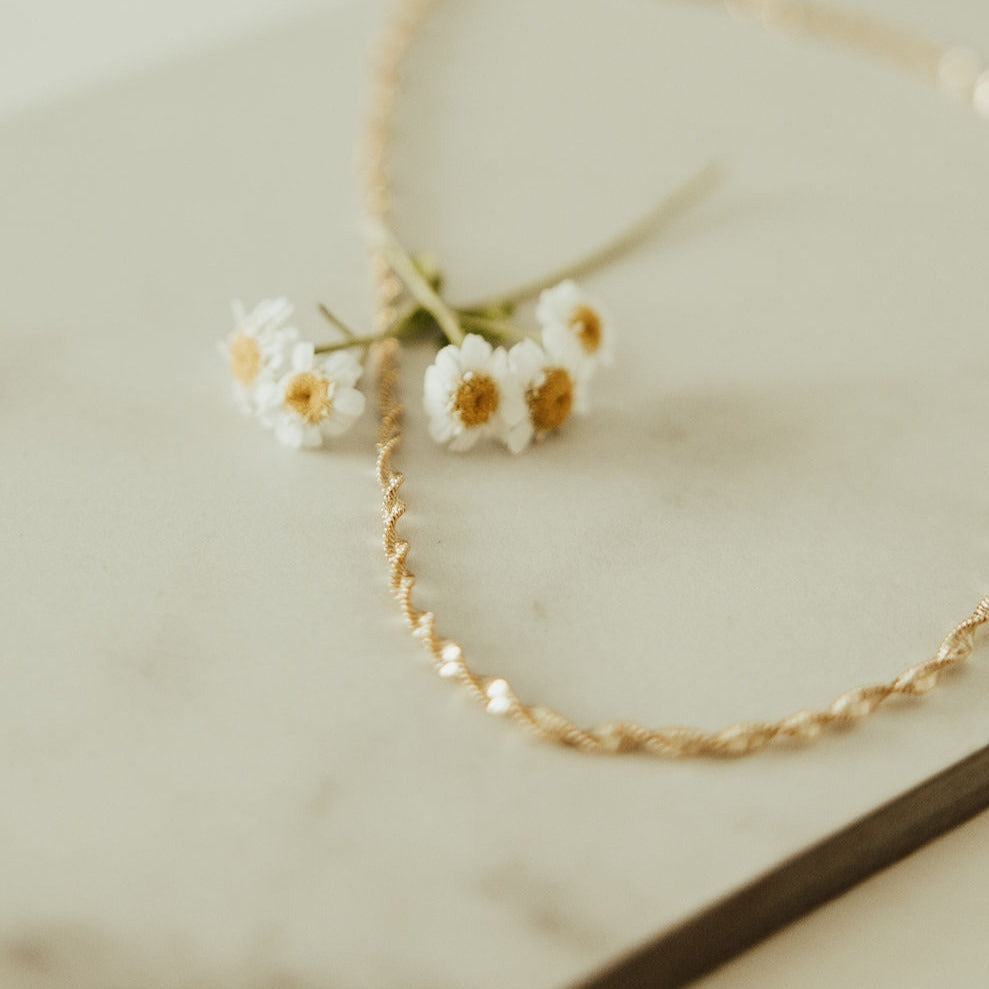 Amelia Gold Filled Twist Necklace - WonderingCloth