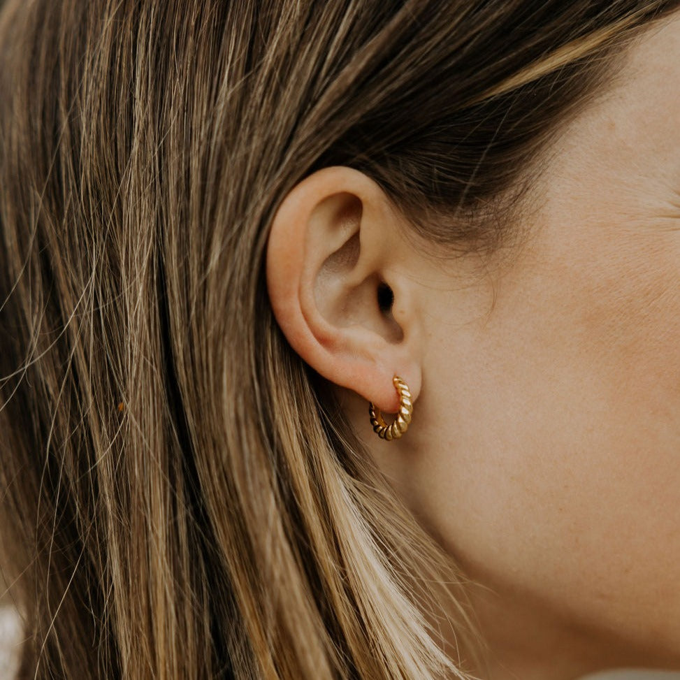 Brooklyn Twist Hoops - WonderingCloth