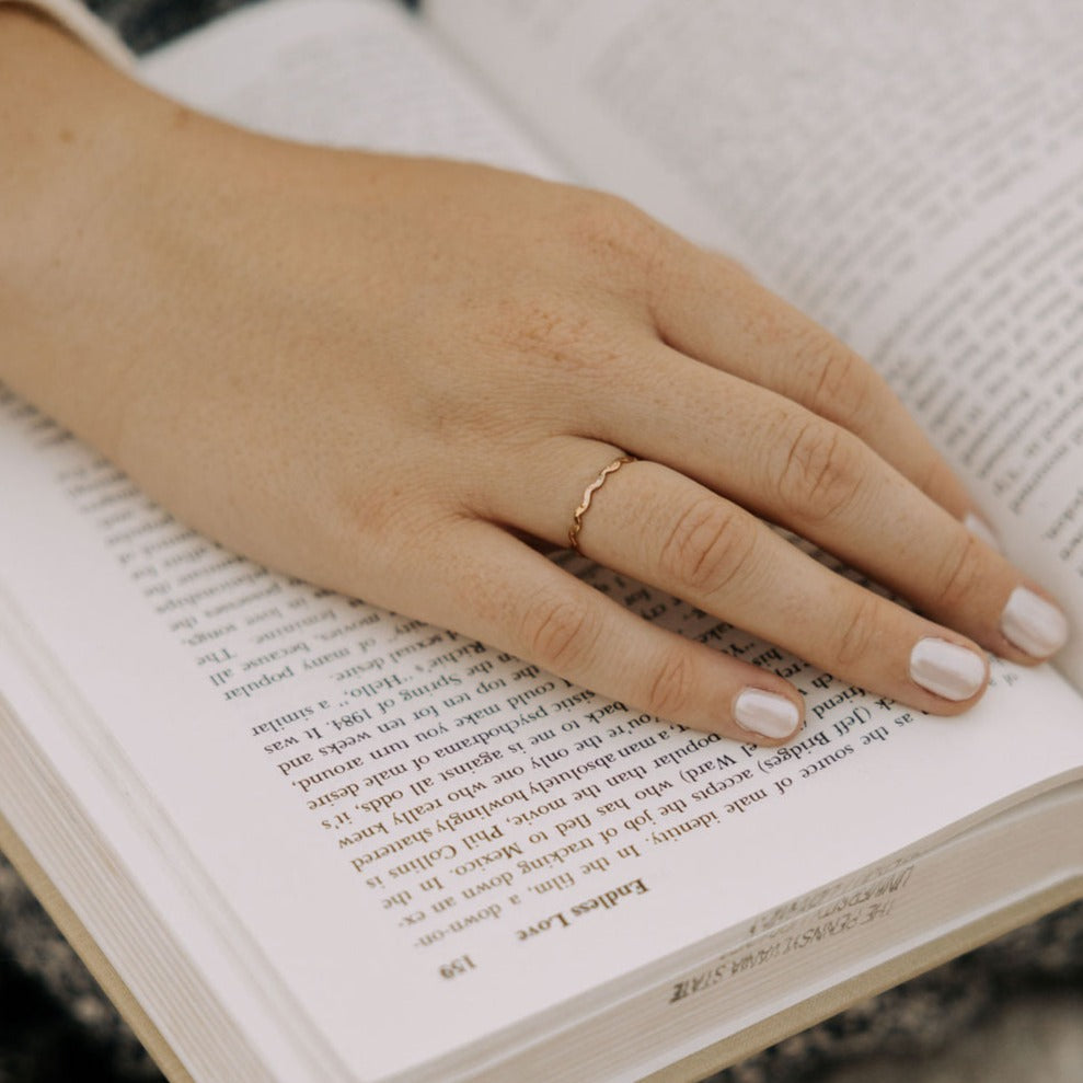 Stevie Gold Filled Wave Ring - WonderingCloth
