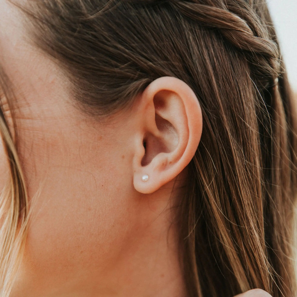 Sailor Pearl Studs - WonderingCloth
