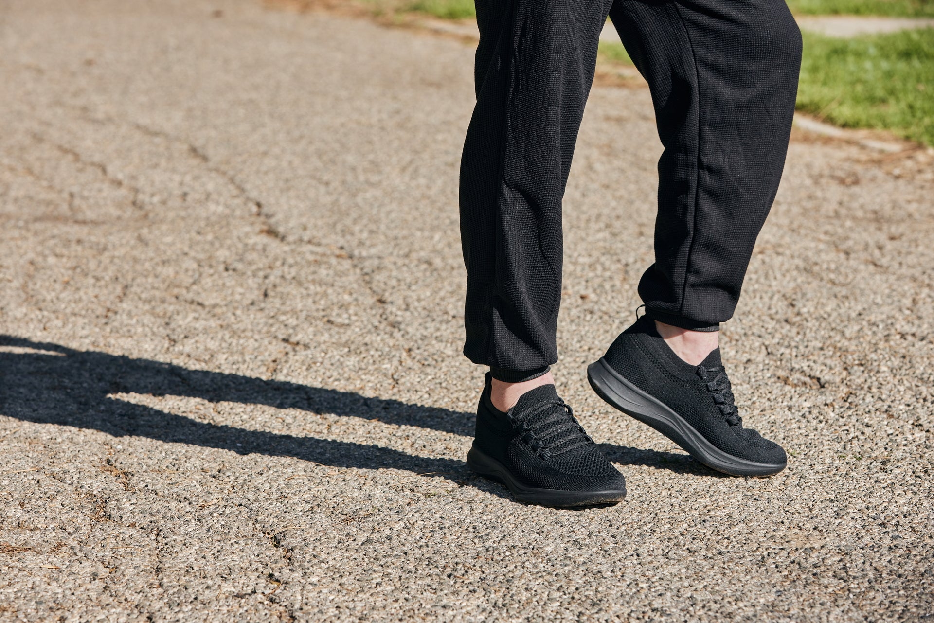 CALTO - QA060 - 2.4 Inches Taller (Black/Black Sole) - Lightweight Knitted Sneakers - WonderingCloth