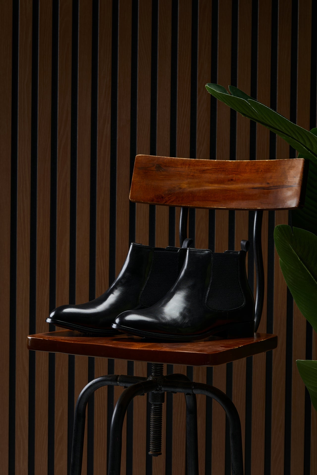 CALTO - Y72230 - 2.8 Inches Taller (Black) - Chelsea Boots - WonderingCloth