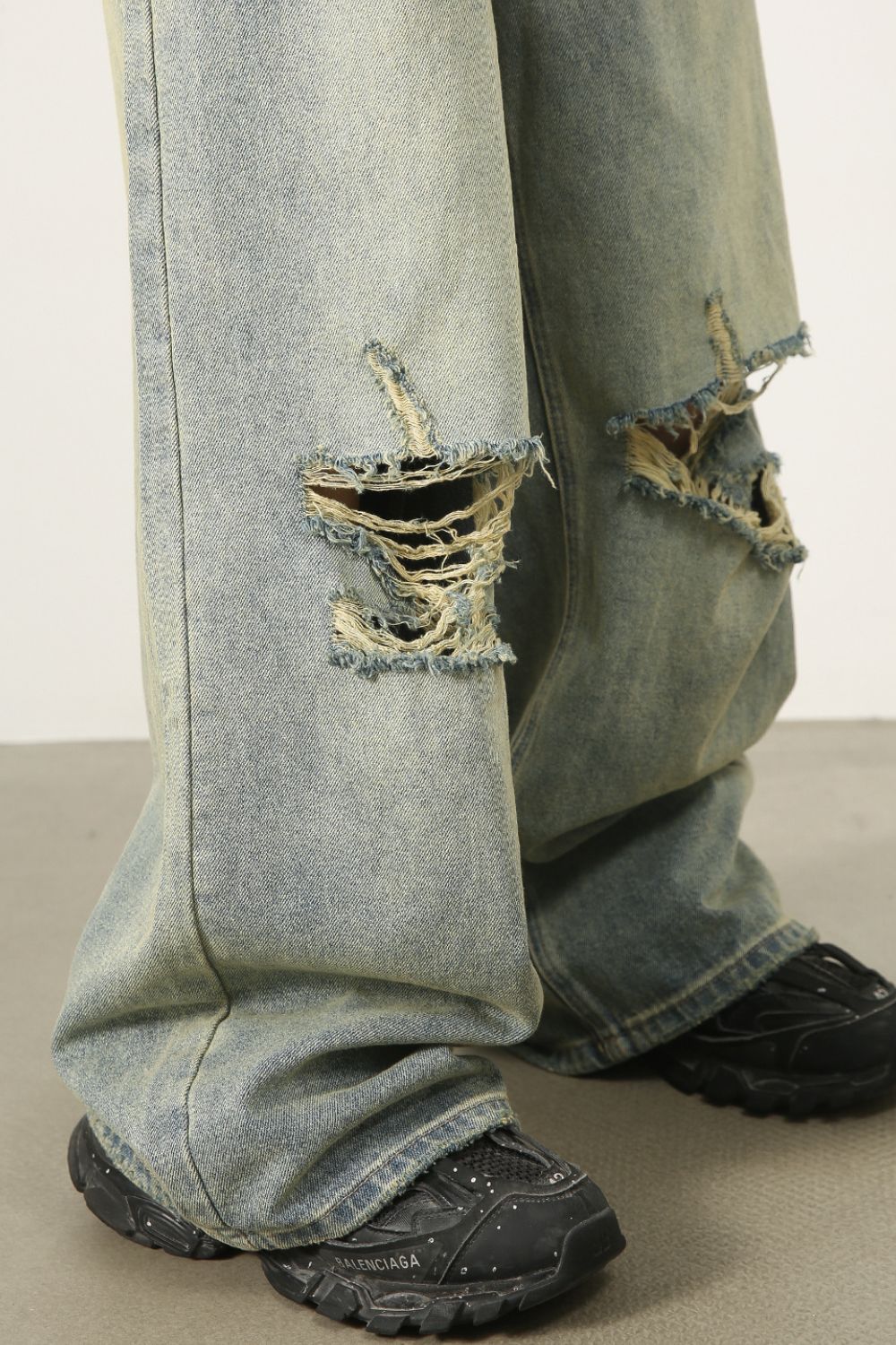 Men's Distressed Wide Leg Jeans - WonderingCloth