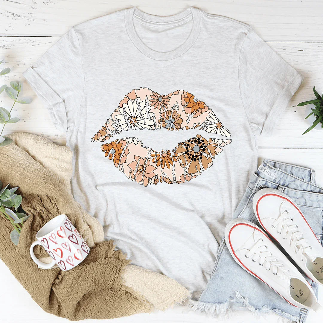 Daisy Lips Tee - WonderingCloth