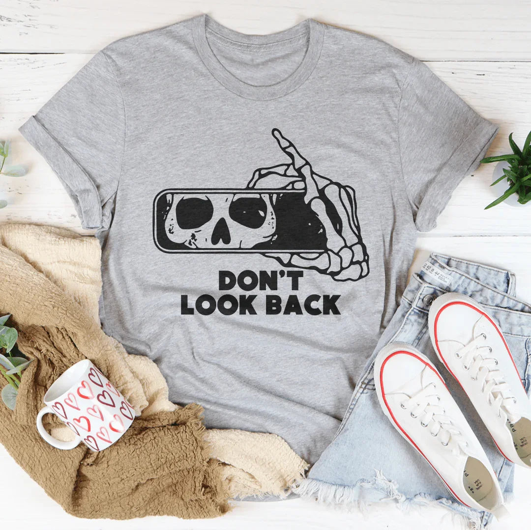 Don't Look Back Tee - WonderingCloth
