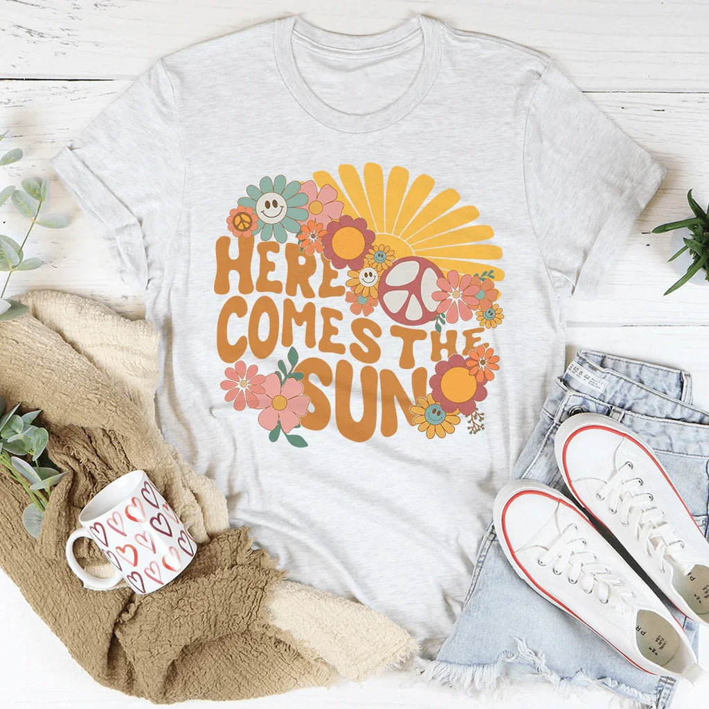 Here Comes The Sun Floral Retro Tee - WonderingCloth