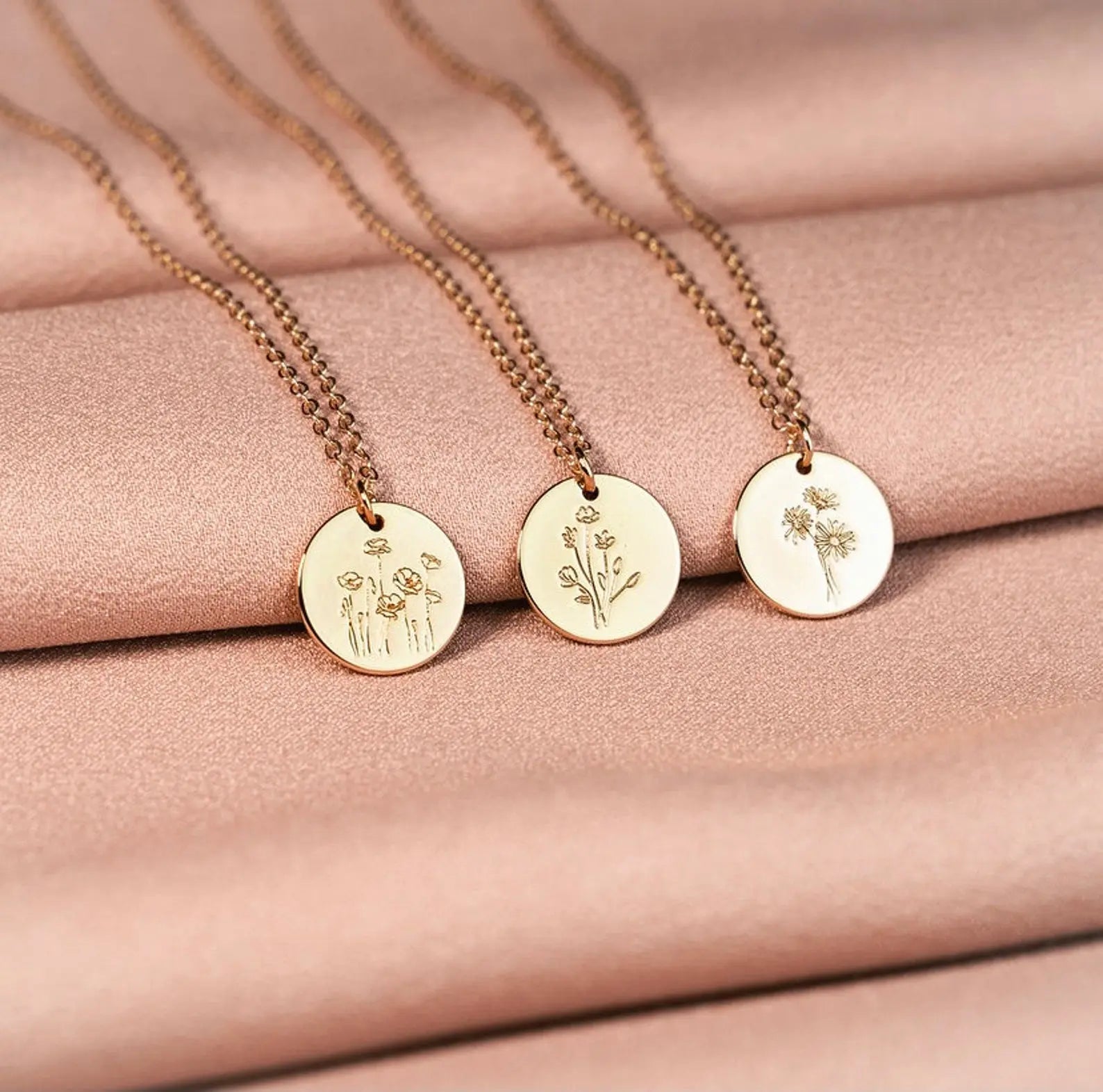 Poppy Necklace - WonderingCloth