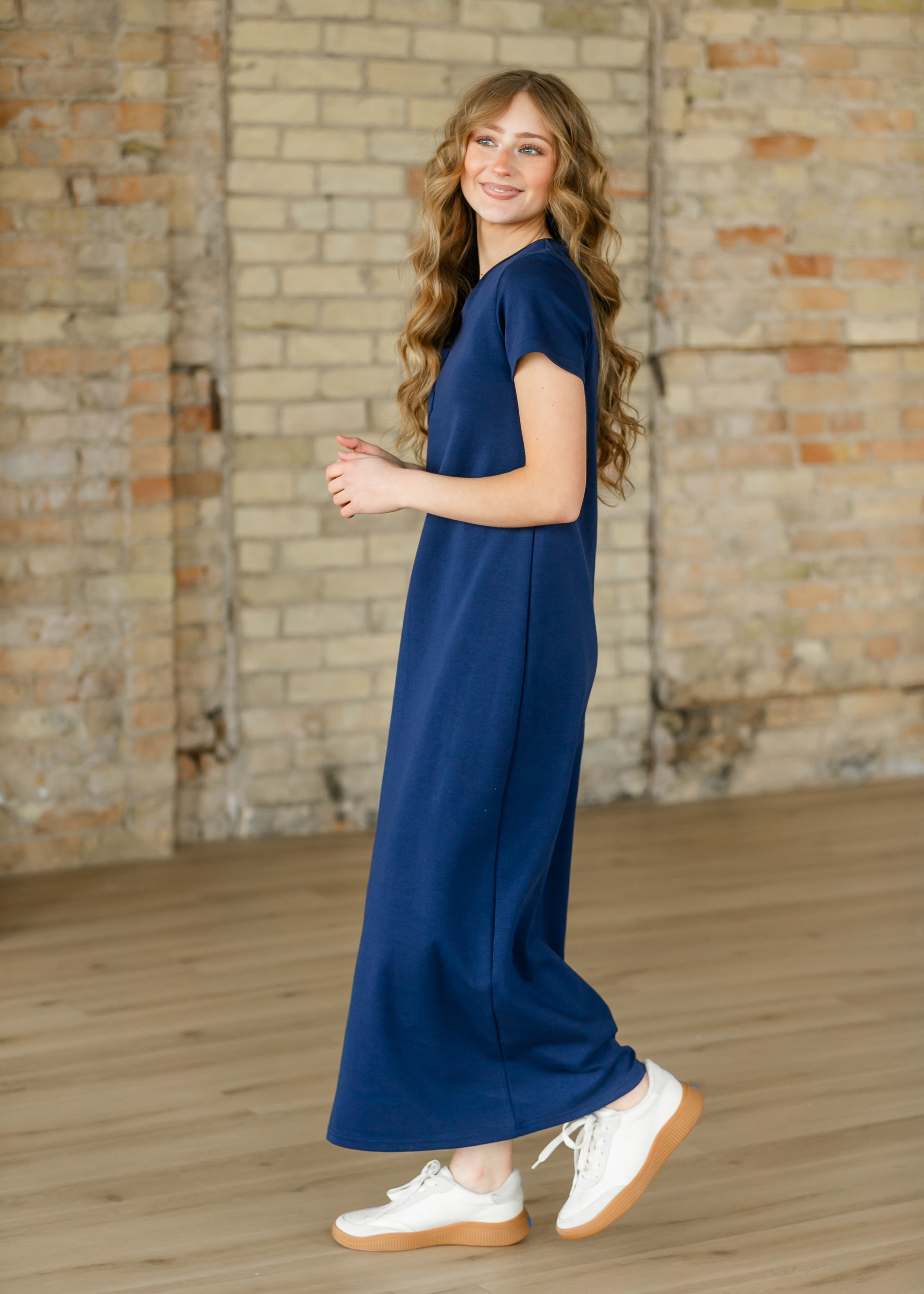 Jane Navy T-shirt Maxi Dress - WonderingCloth
