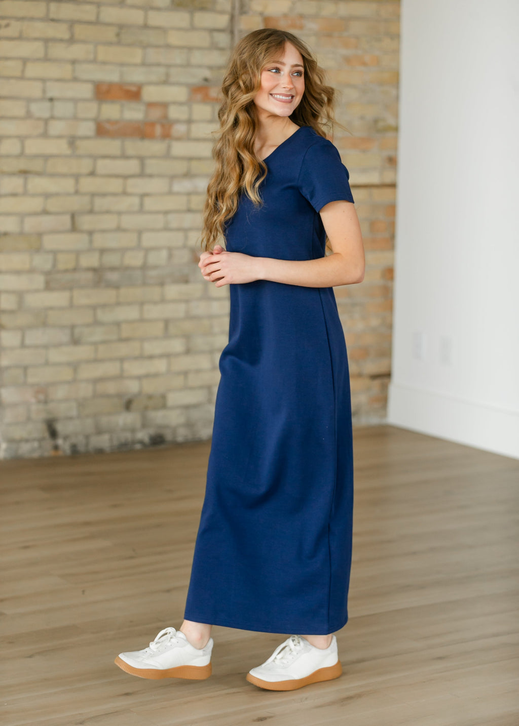 Jane Navy T-shirt Maxi Dress - WonderingCloth